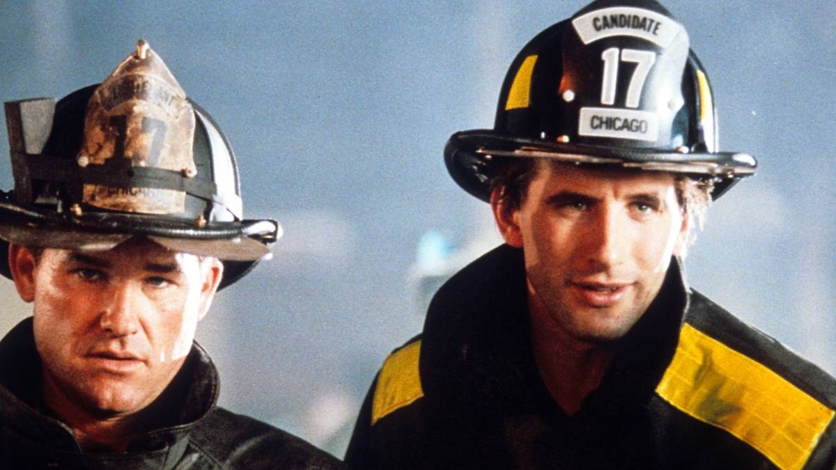 Can Male Firefighters Wear Earrings: Rules, Safety & Style Insights