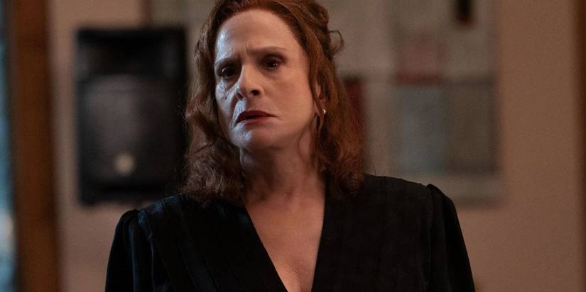 Close up of Patti LuPone as Mona Wasserman in Beau Is Afraid