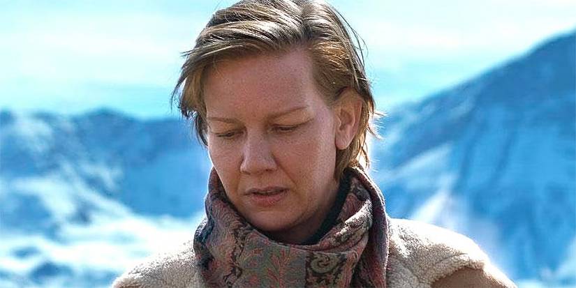 Sandra Voyter standing outside and looking dismayed in Anatomy of a Fall