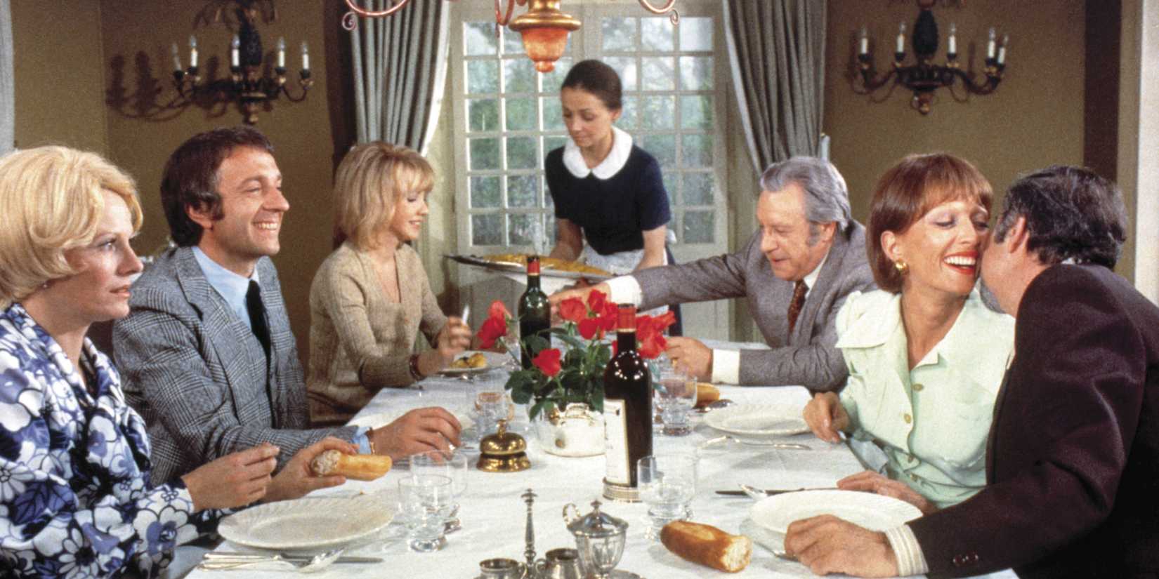 A rich group of friends in Luis Bunuel's Discreet Charm of the Bourgeoisie