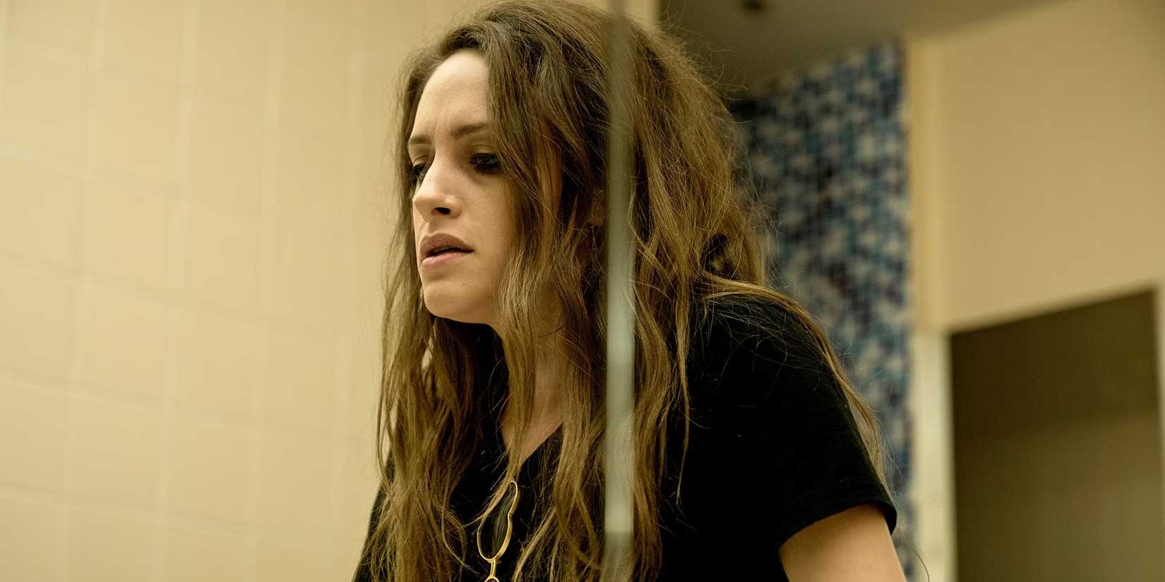 Carly Chaikin in Mr. Robot