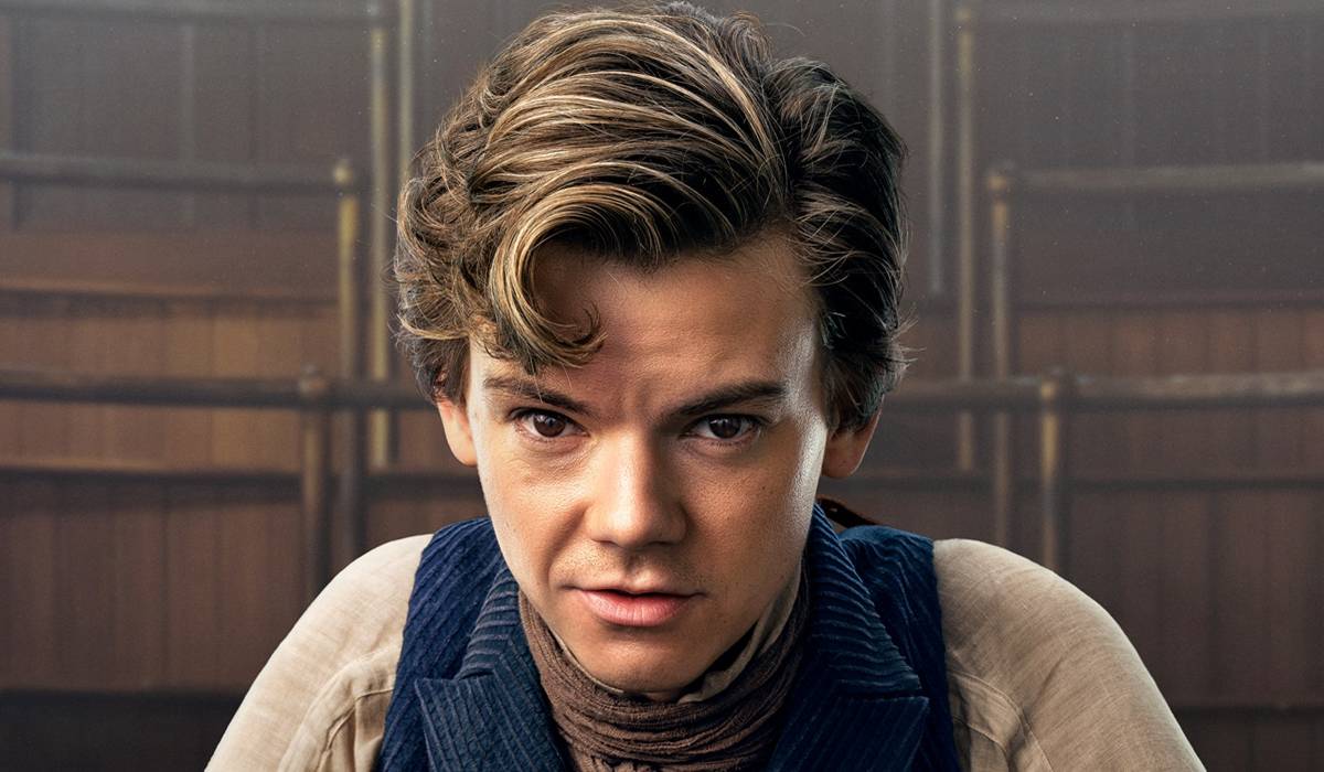 Bright \u0026 Early Board Books(tm): Thomas and Friends: My Red Railway Book Box  (Thomas \u0026 Friends) : Go, Train, Go!; Stop, Train, Stop!; A Crack in the  Track!; And Blue Train, Green Train (Board book) - Walmart.com, image size:1200x700