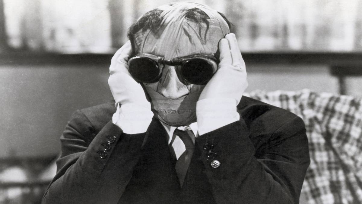 ‘The Invisible Man’ Glows in the Dark With New Chilling Retro NECA Figure