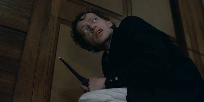 The killer (Erwin Leder) brandishes a knife in 'Angst'