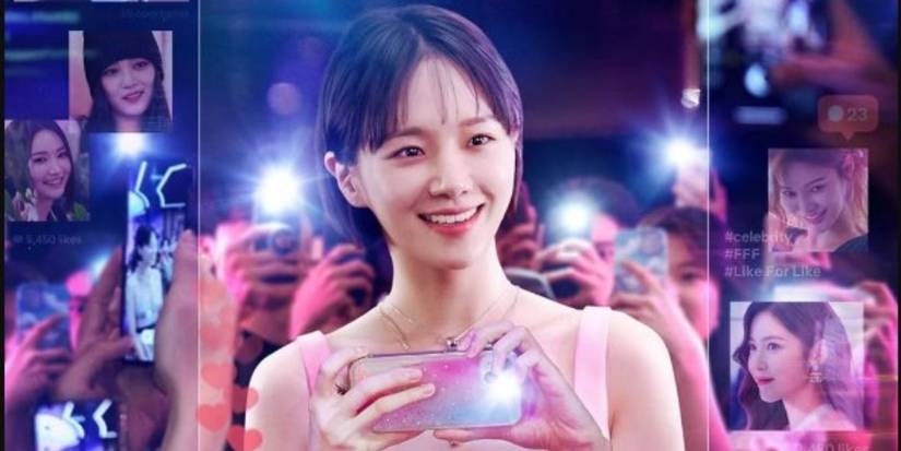 Seo Ari, played by Park Gyu-young with a crowd taking pictures with their phone cameras in Celebrity.