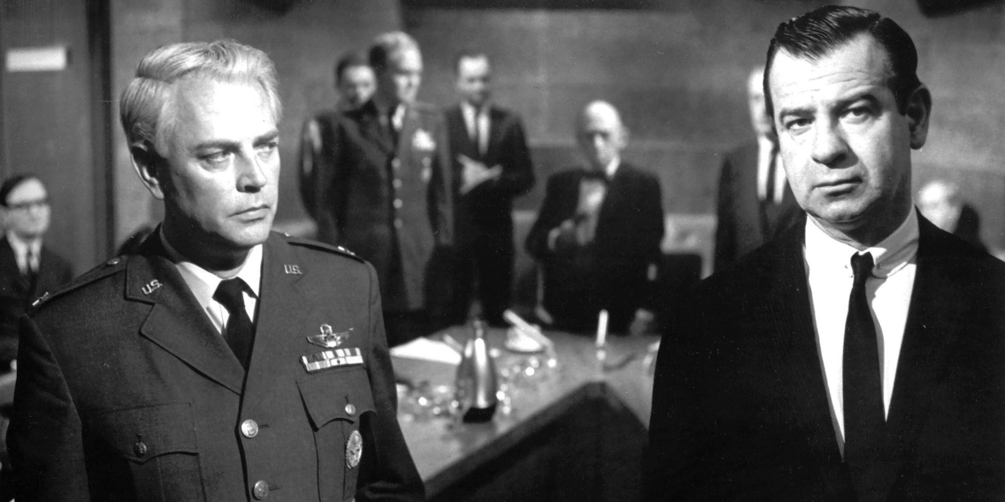 Professor Groeteschele next to an army officer in Fail Safe