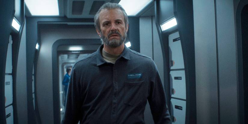 Joel Kinnaman as Ed Baldwin in the hall of a spaceship in For All Mankind Season 4