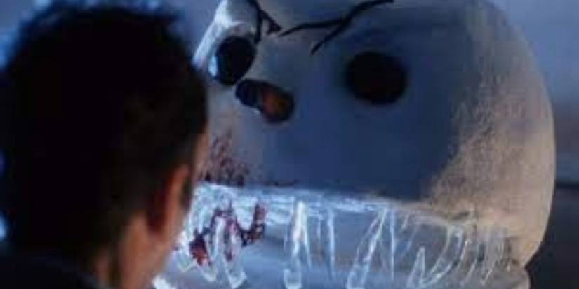 Jack Frost attacks a victim in 'Jack Frost'.
