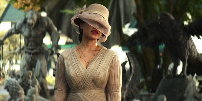 Medusa em seu jardim de pedra em 'Percy Jackson e os Olimpianos'.