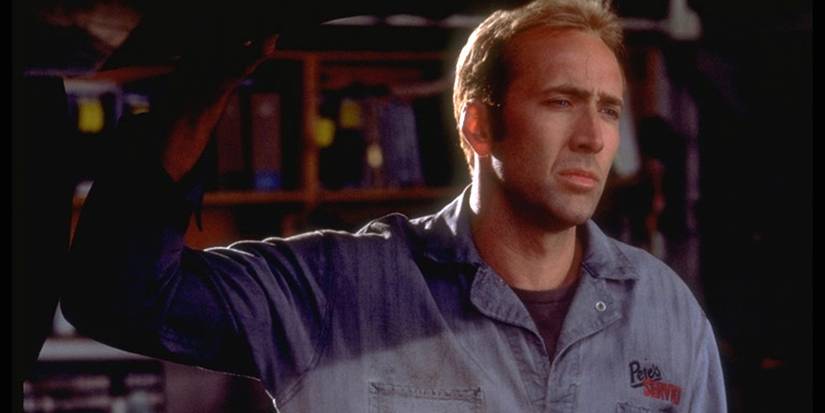 Nicolas Cage as Memphis Raines looking intently ahead in Gone in 60 Seconds