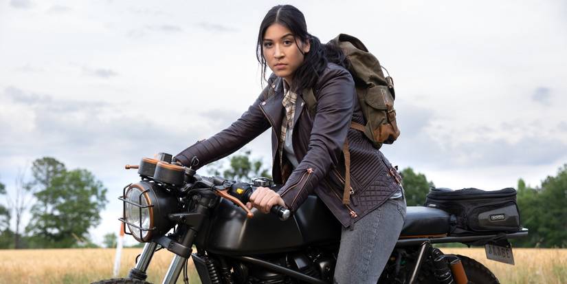 Echo on a motorcycle in Echo Episode 1