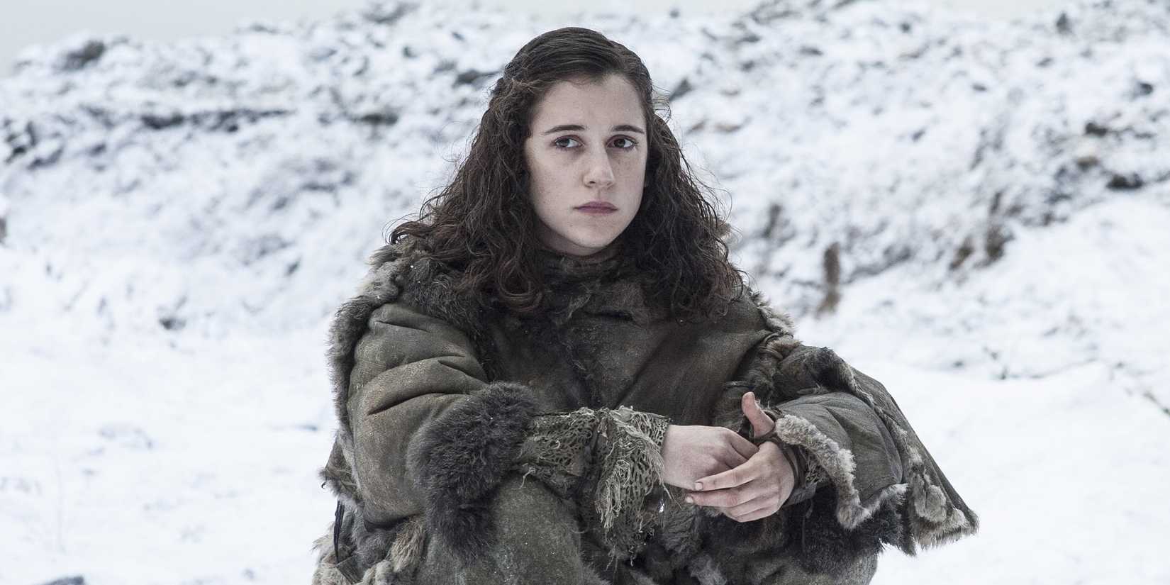 Meera (Ellie Kendrick) waiting in the snow in 'Game of Thrones'