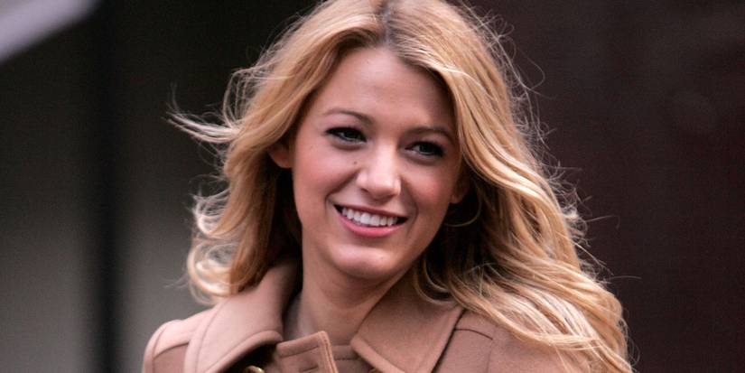Serena van der Woodsen Blake Lively smiling