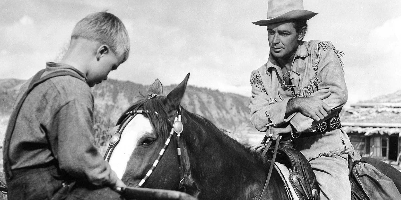 Shane talking to Joey in Shane