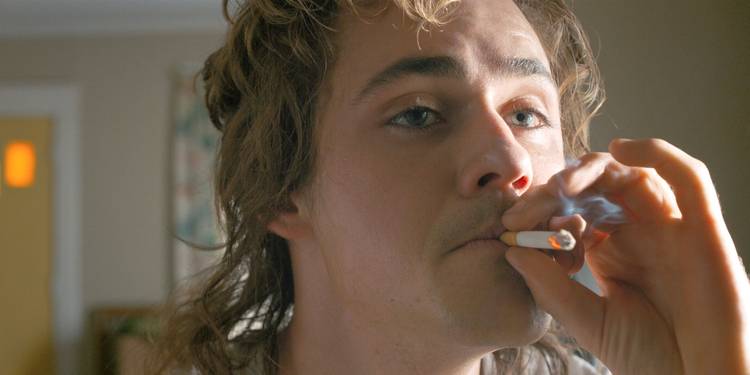 do they smoke real cigarettes in stranger things Smoking to anti-smoking? : r/StrangerThings Stranger Things has forced Netflix