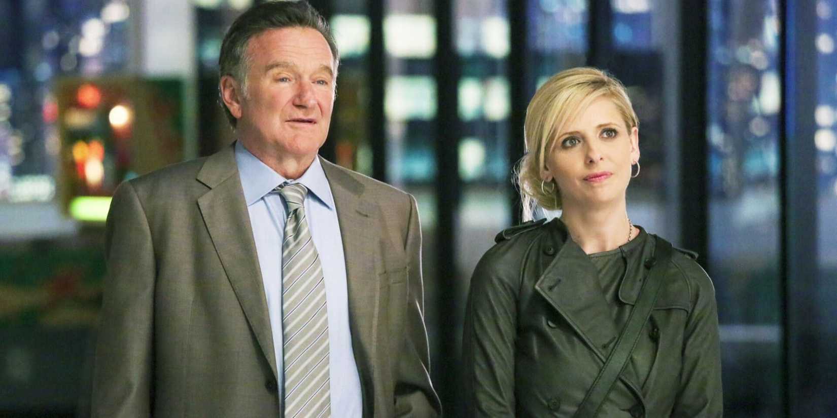Robin Williams and Sarah Michelle Gellar as Simon and Sydney in The Crazy Ones
