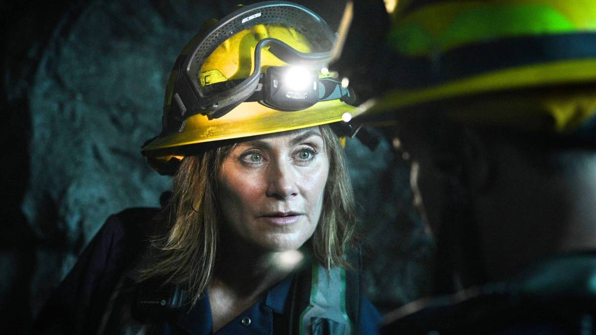 Fire Country Star Diane Farr Spills Major Spoilers: Chaos After Vince's Death!