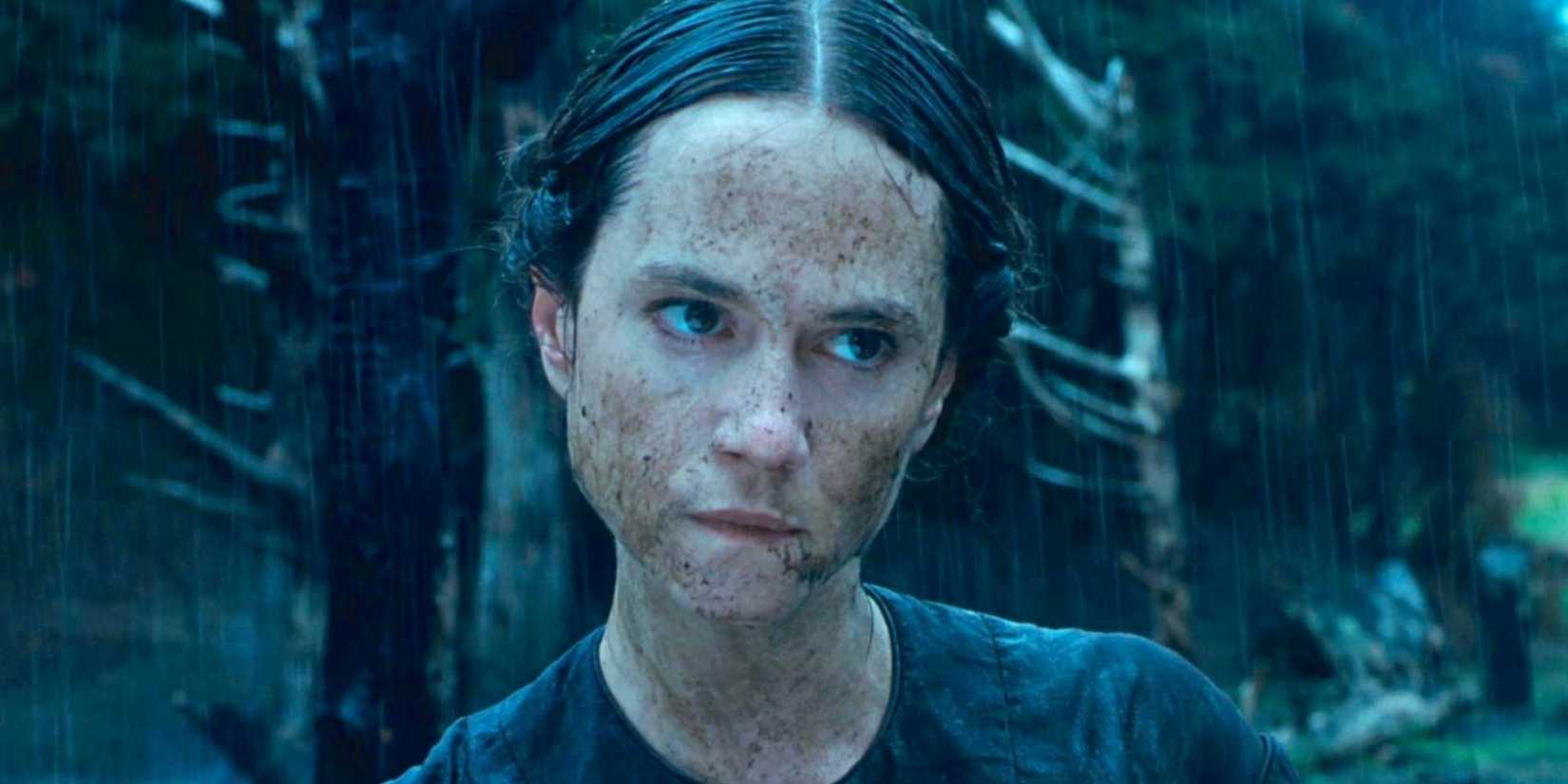 Holly Hunter with mud on her face in The Piano 