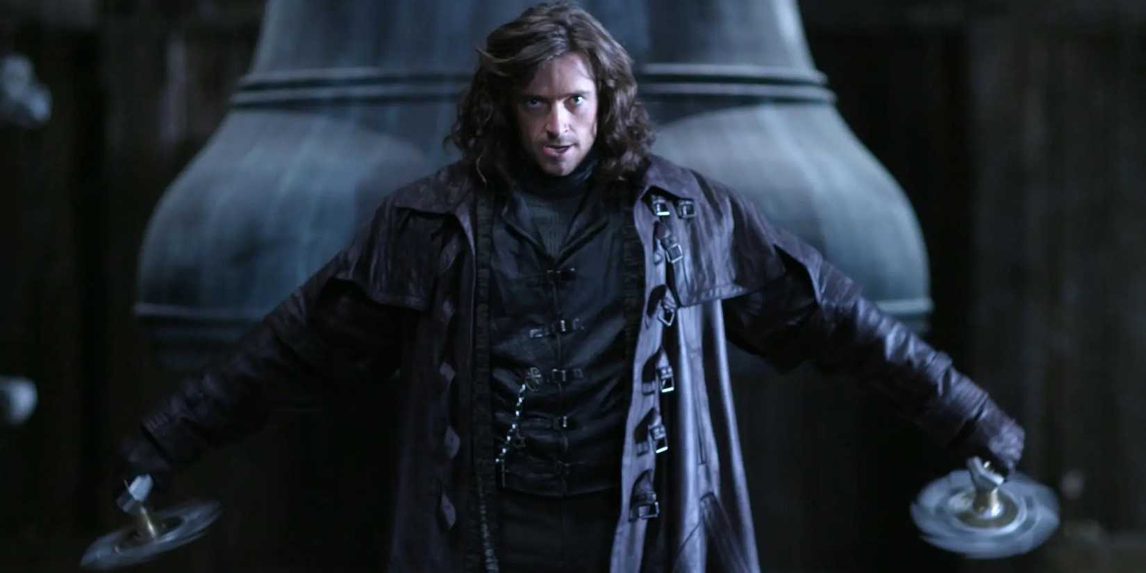 Hugh Jackman in battle as Gabriel Van Helsing in 'Van Helsing' (2004).