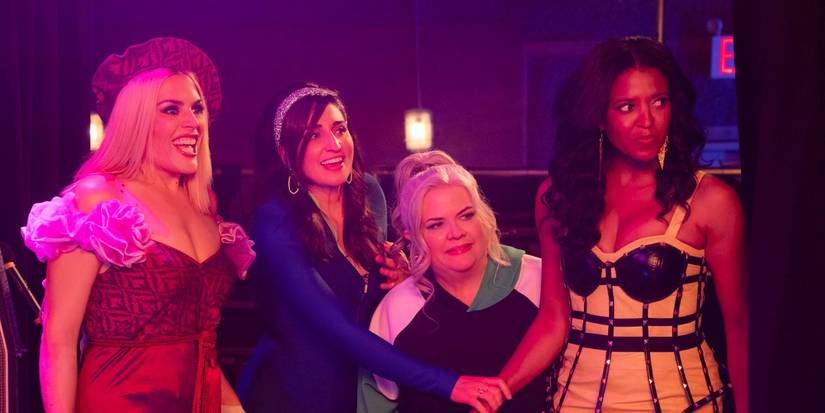 Busy Philipps, Sara Bareilles, Paula Pell & Renee Elise Goldsberry prepare to take the stage in Girls5Eva