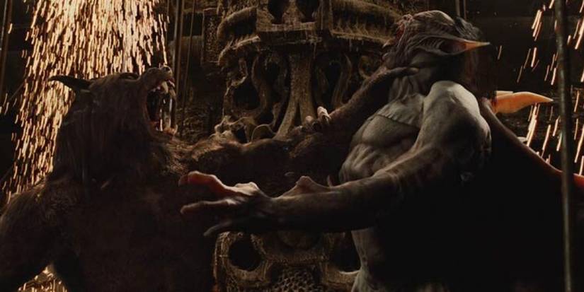 Van Helsing (Hugh Jackman) as a werewolf fights a fully transformed Count Dracula (Richard Roxburgh) in 'Van Helsing' (2004).