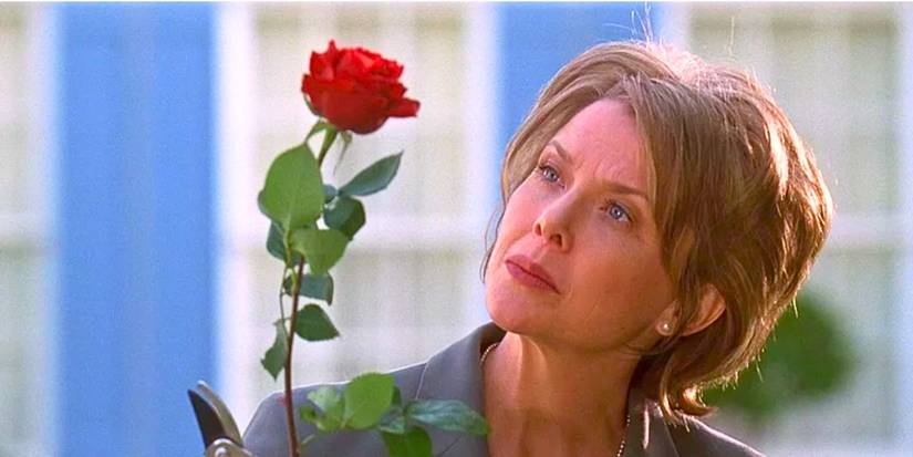 Annette Bening prunes her roses in American Beauty.