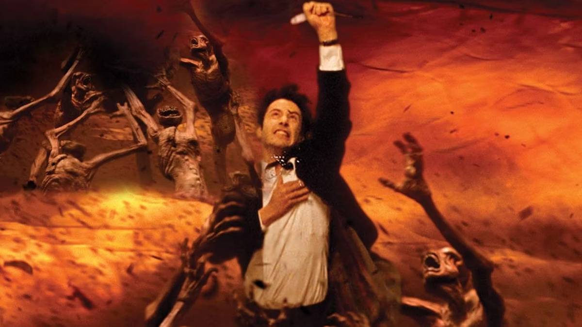 John Constantine (Keanu Reeves) fights through Hell in 'Constantine'