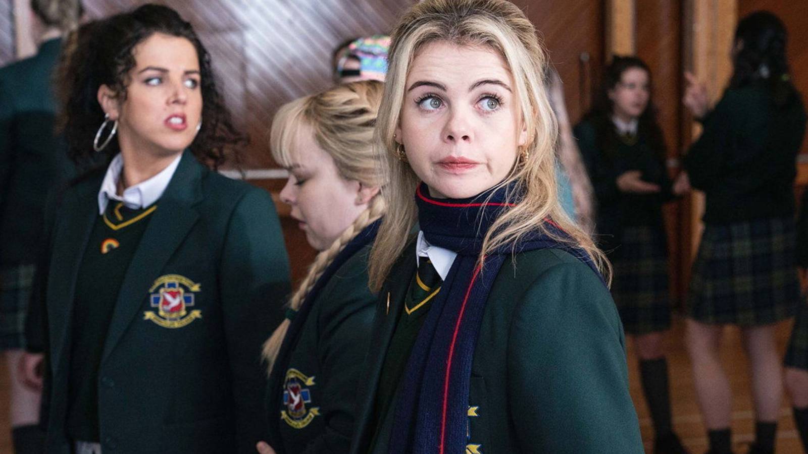 'Derry Girls' Meets 'Twin Peaks' in Netflix's Near-Perfect 8-Part Dark ...