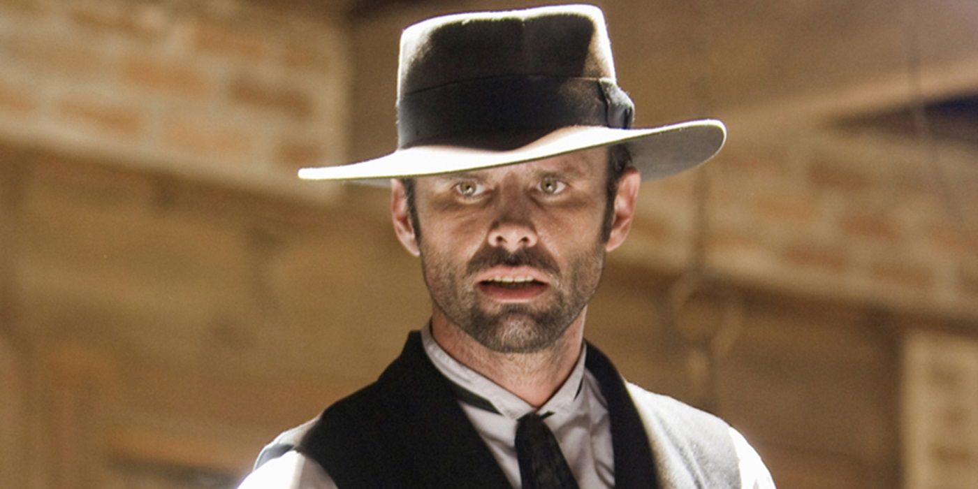 Walton Goggins Has One of the Most Painful Deaths in a Tarantino Movie