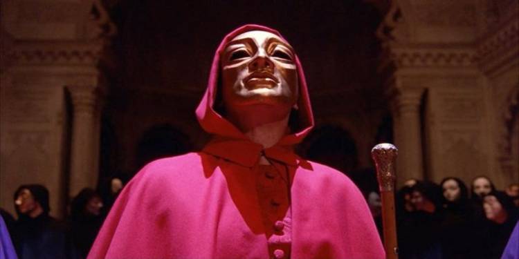 Tom Cloak Tom Cruise’s Twisted Erotic Thriller From ‘The Shining’ Director Finds ...
