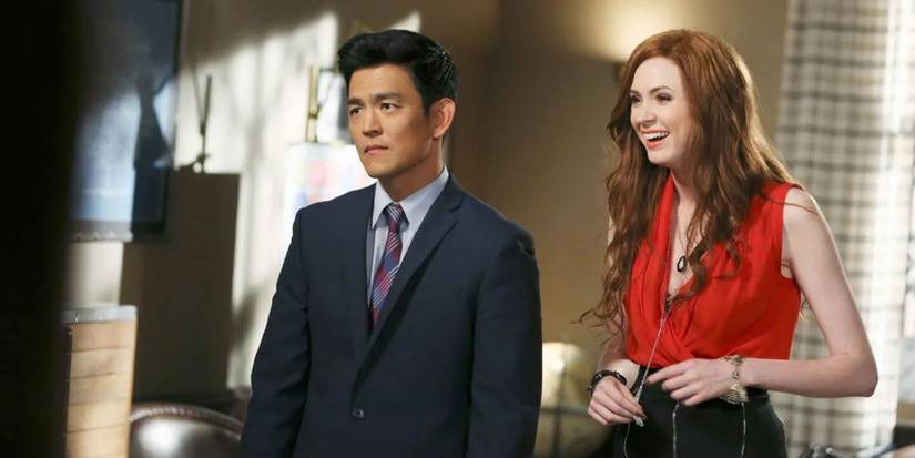 Karen Gillan and John Cho in Selfie