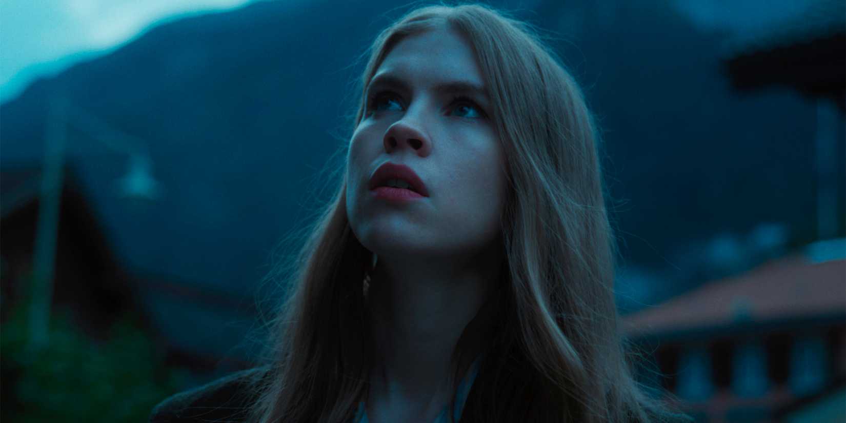 Eve Connolly looking up in concern in Sew Torn