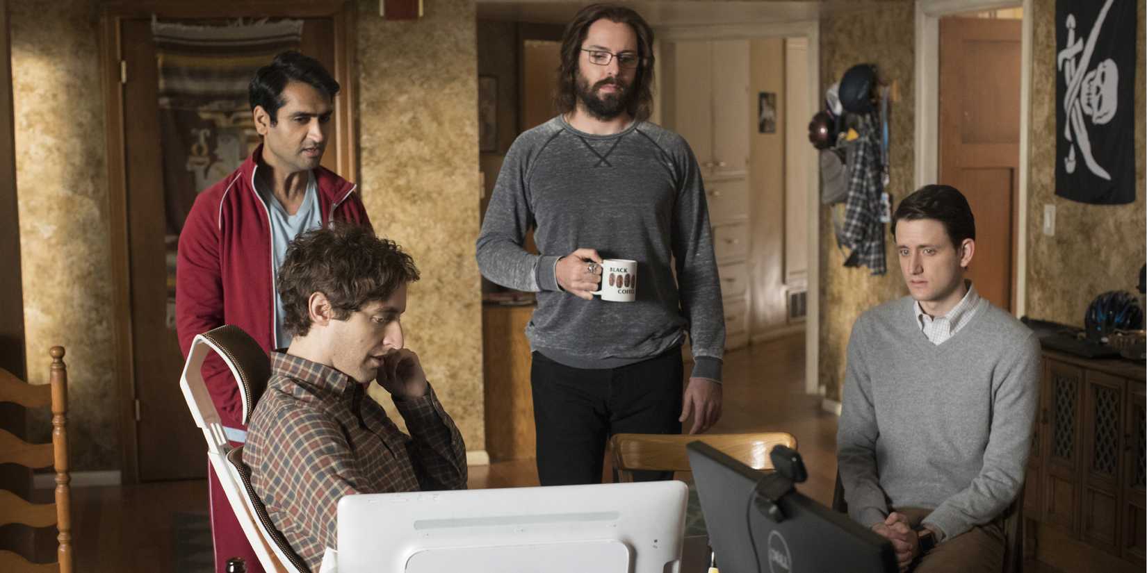 The Pied Piper crew meet in the living room in Silicon Valley.