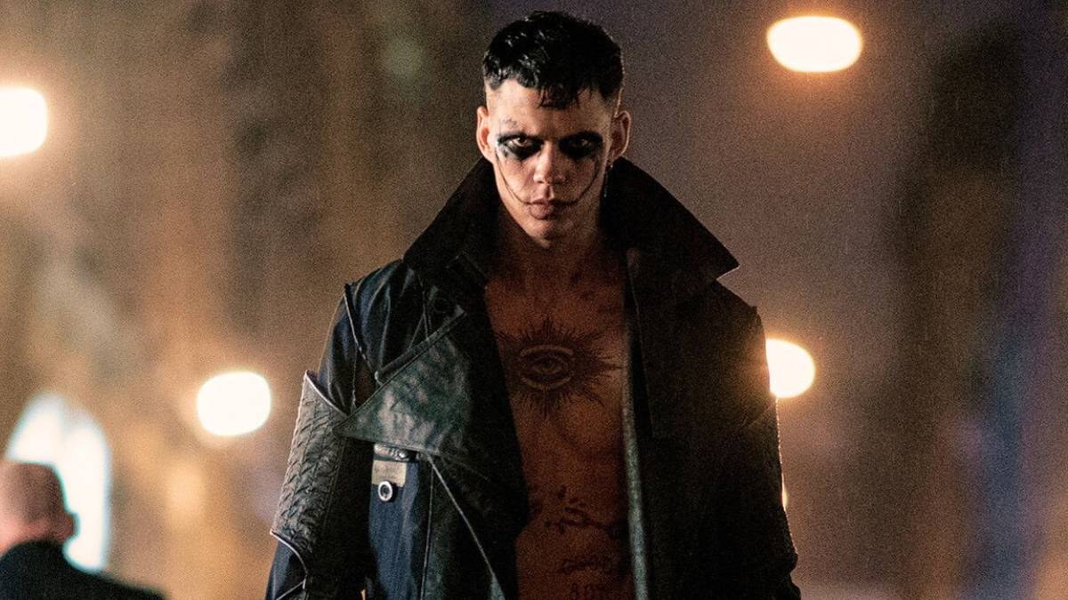 Bill Skarsgård’s Franchise-Killing Remake Is Suddenly Winning Back Fans on ...