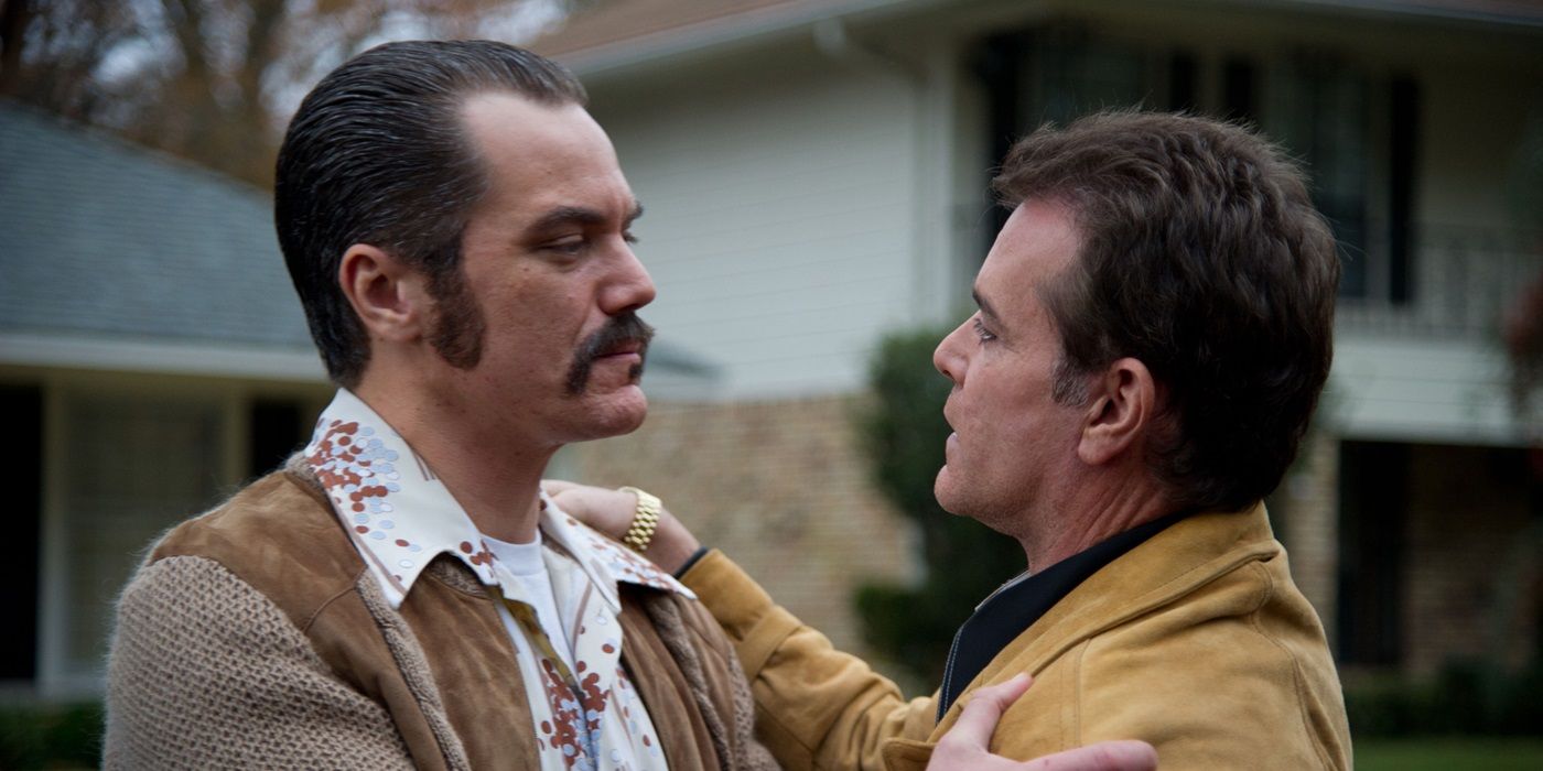 Michael Shannon Is at His Best As This Terrifying Real-Life Mobster Hitman