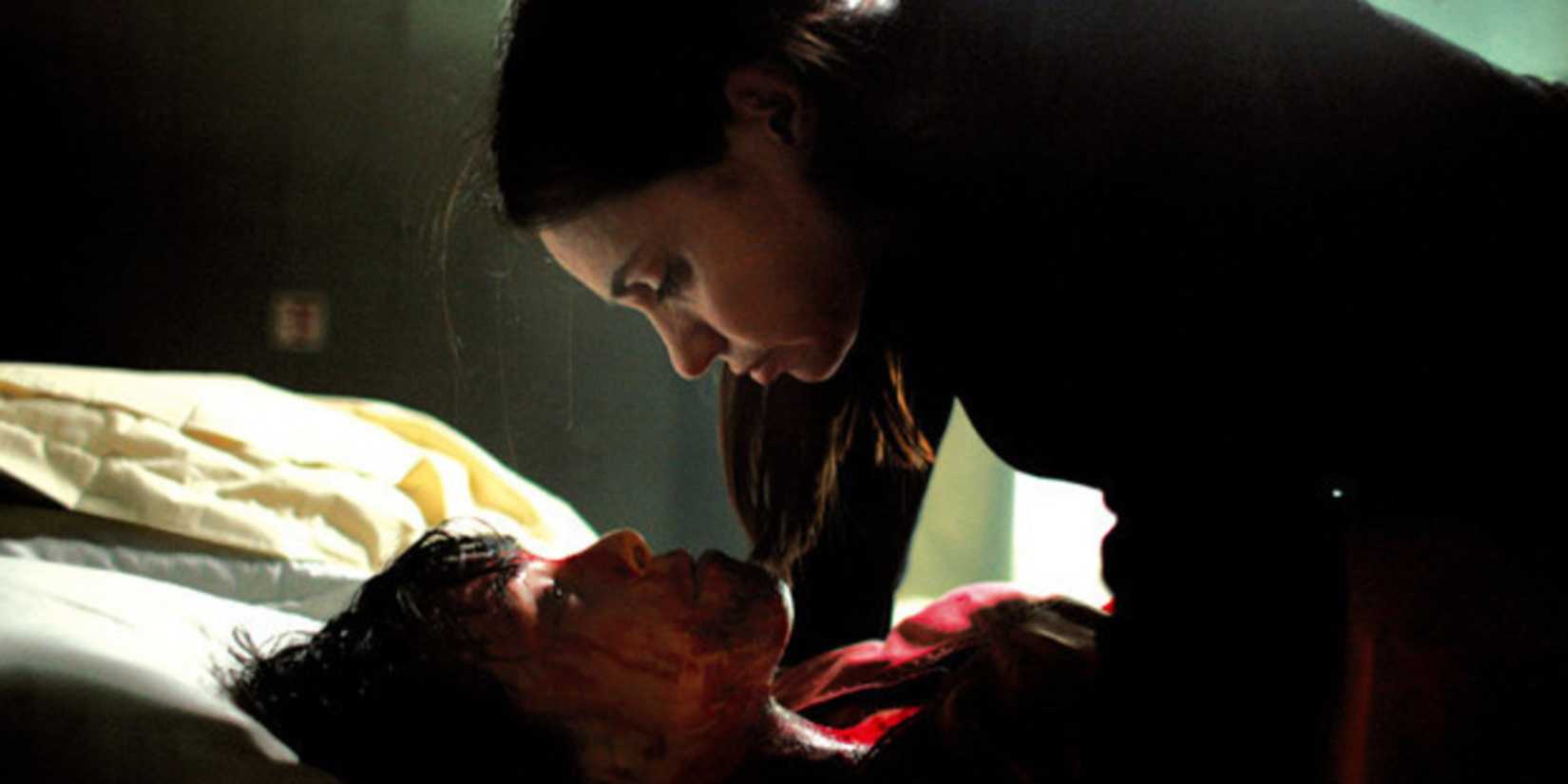 Two women in Inside (2007)