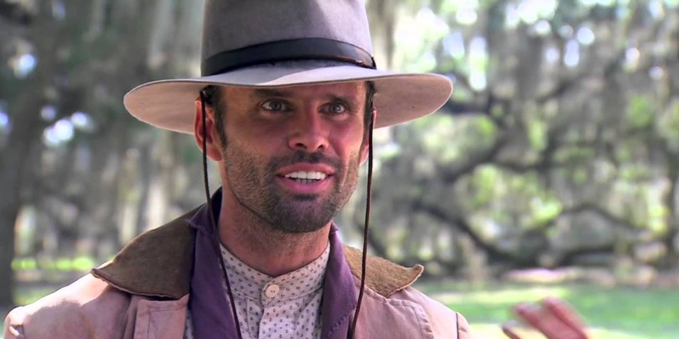 Walton Goggins Has One of the Most Painful Deaths in a Tarantino Movie