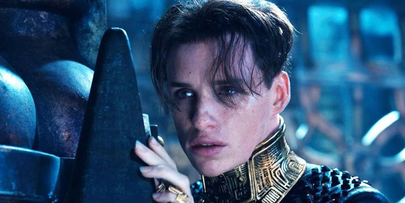 Balem listening to someone secretly in Jupiter Ascending