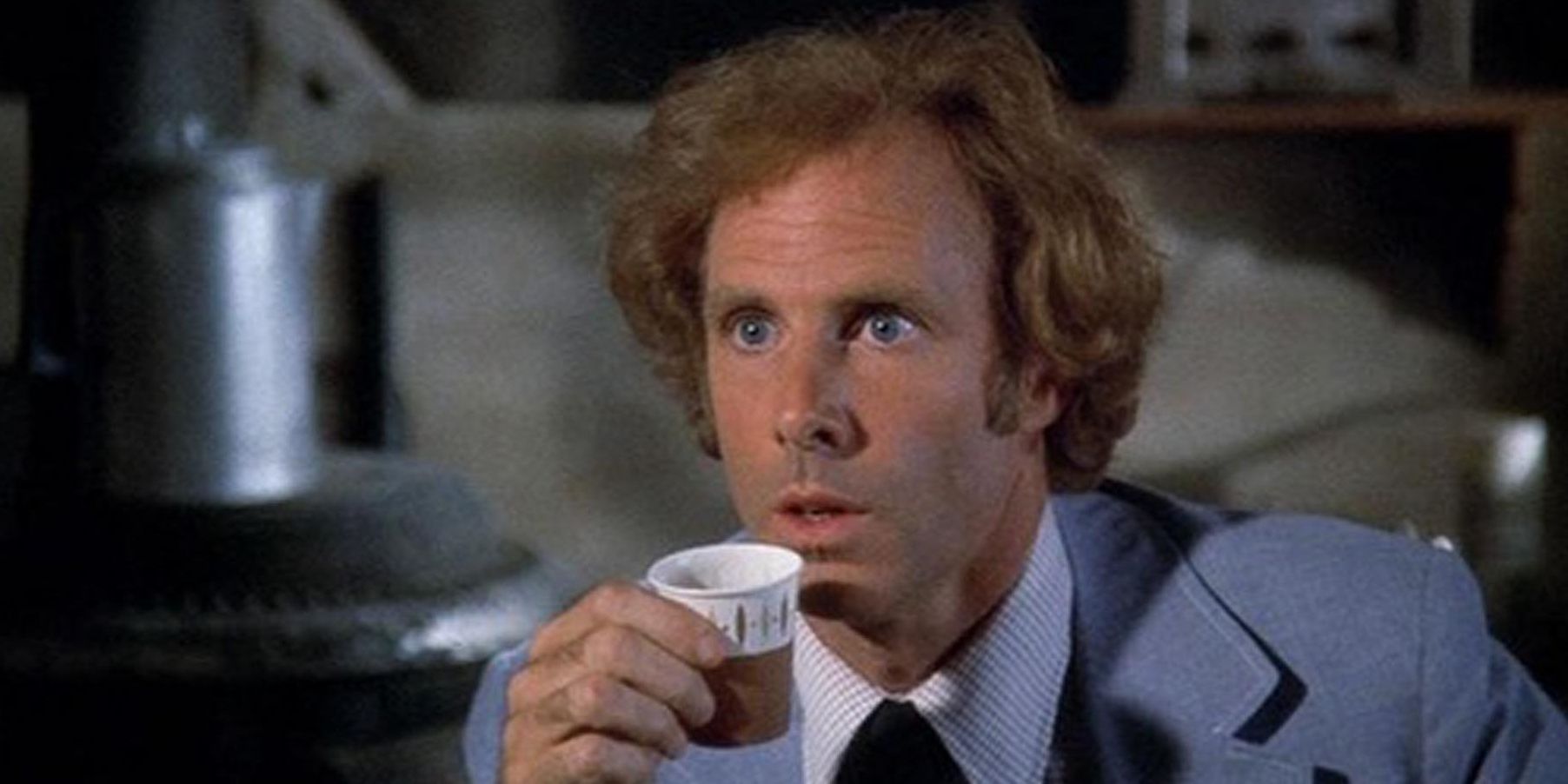 Bruce Dern as George taking coffee in Family Plot