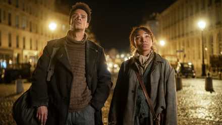 Jacob Anderson and Delainey Hayles on the streets of Paris at night in Interview with the Vampire Season 2