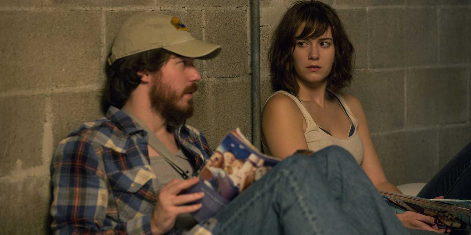John Gallagher Jr. and Mary Elizabeth Winstead in 10 Cloverfield Lane