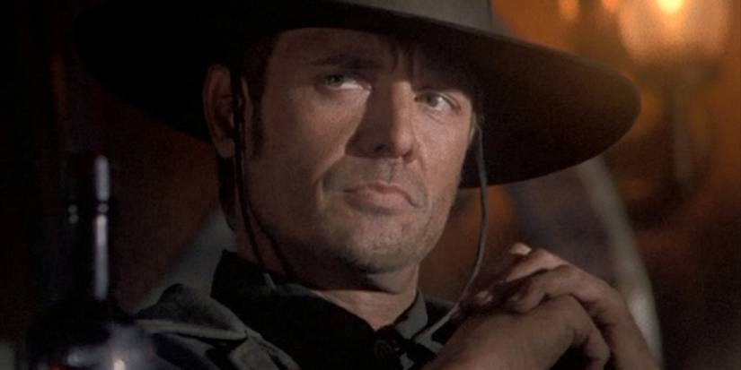 Michael Biehn as Chris Larabee folding his hands in 'The Magnificent Seven' episode "Witness."