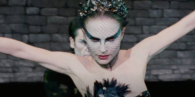 Nina dancing on stage with red eyes in Black Swan (2010).