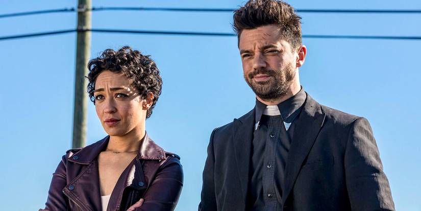 Jesse and Tulip stand outside on a desert road in Preacher.