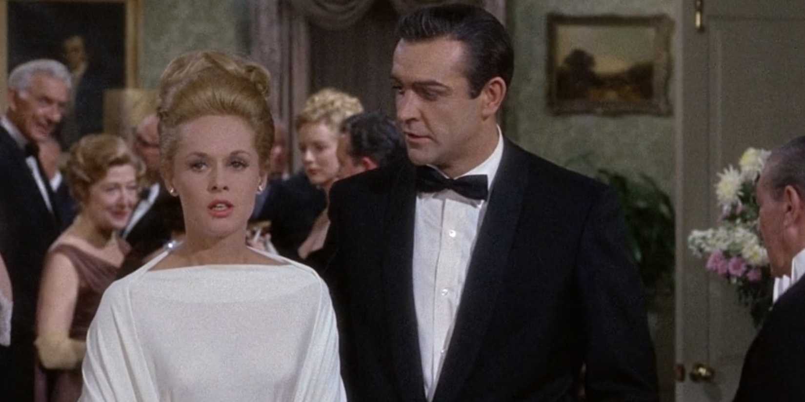 Sean Connery looking at Tippi Hedren in Marnie (1964)