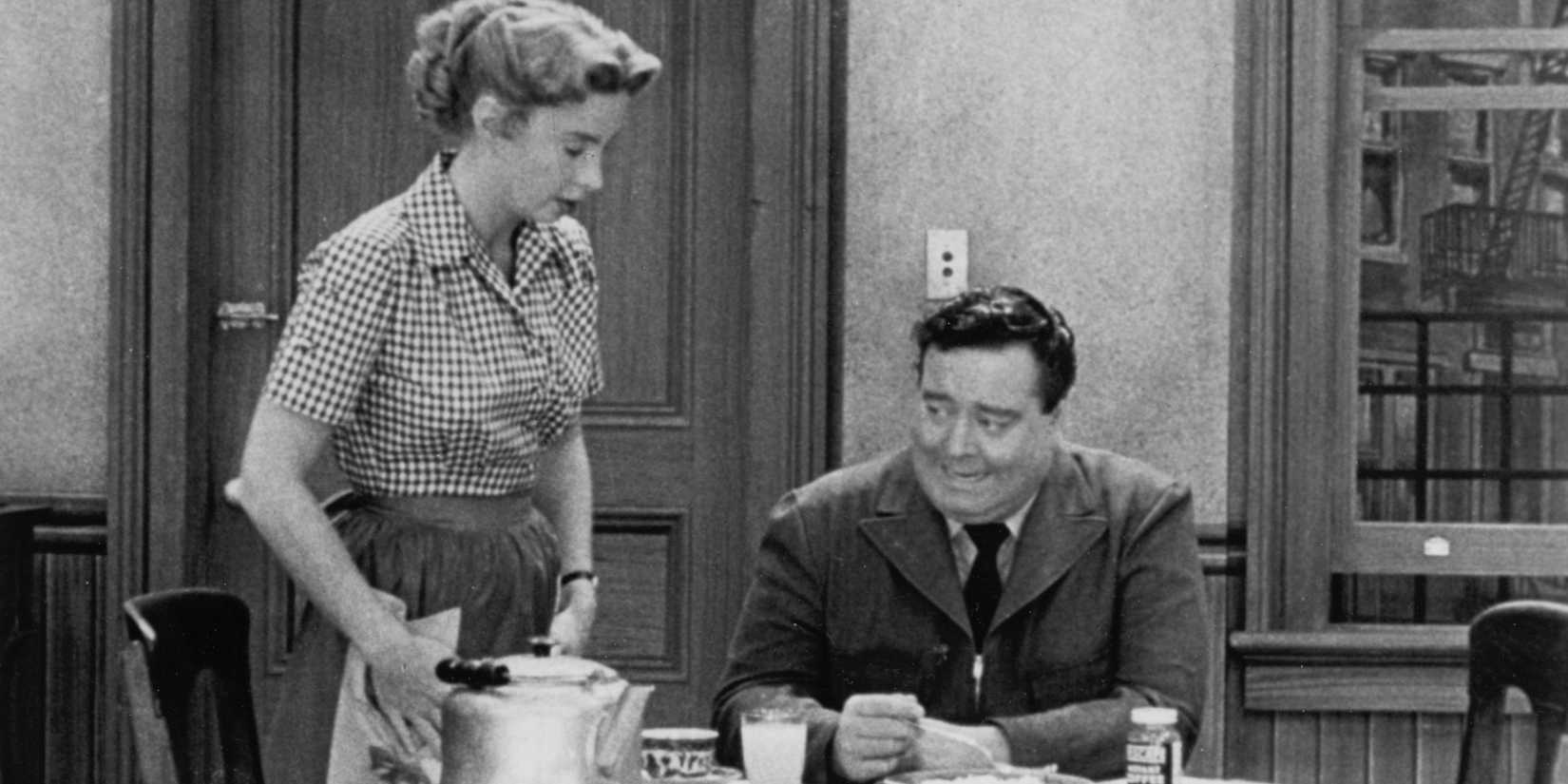 The Honeymooners couple