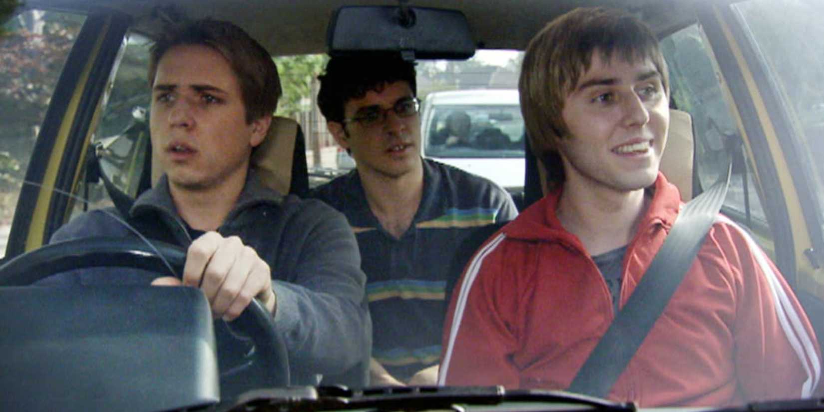 Inbetweeners 8 Forgotten Sitcoms From the 2000s That Have Aged Like Fine Wine