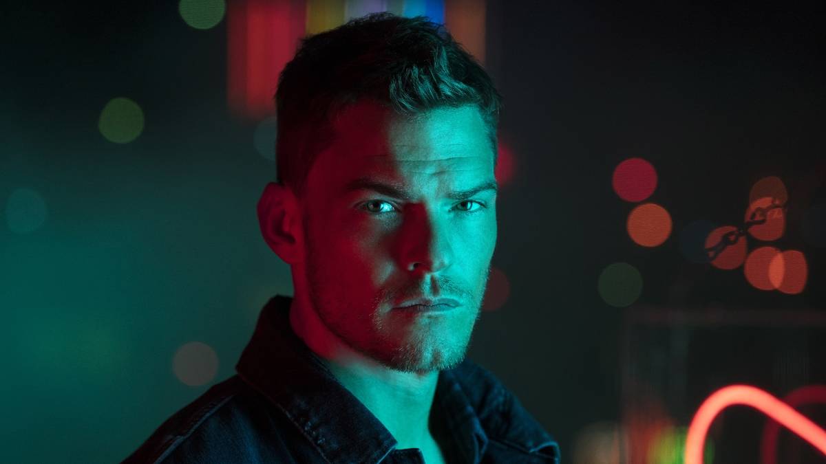 Alan Ritchson’s Must-See Superhero Performance Prepared Him for 'Reacher'