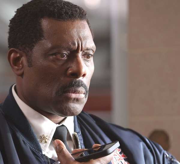 chicago-fire-eamonn-walker