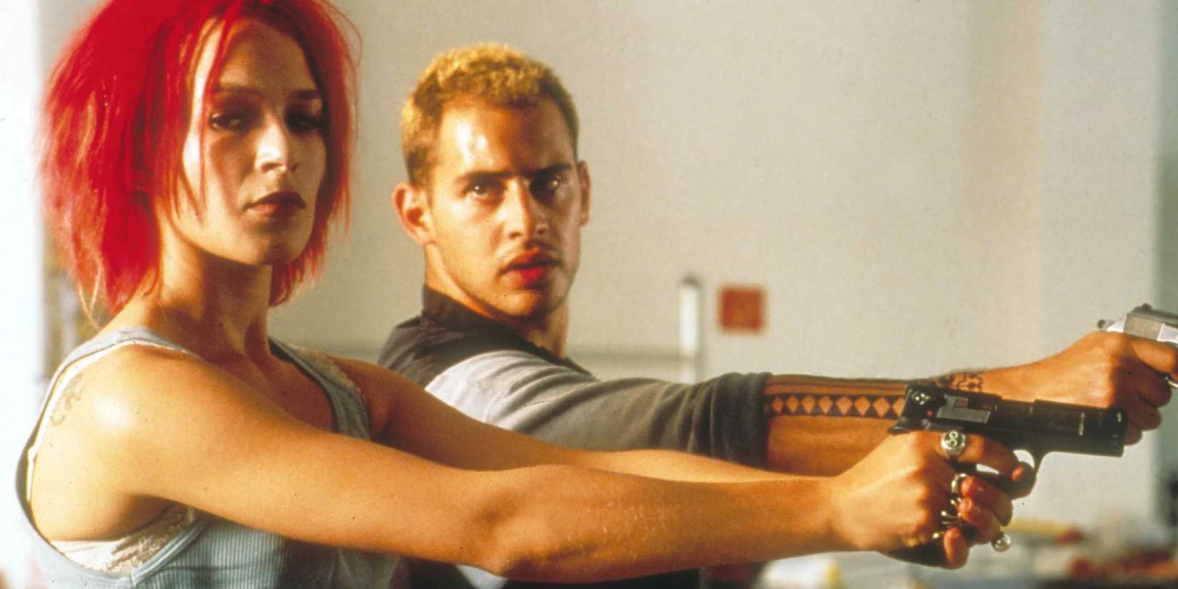 Lola and Manni pointing a gun in 'Run Lola Run'